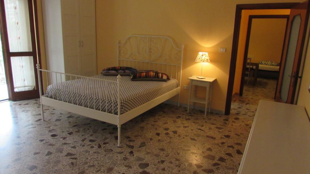 Villa Claudianna Bed & Bike بييسْتوم المظهر الخارجي الصورة