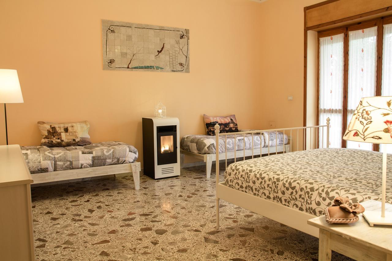 Villa Claudianna Bed & Bike بييسْتوم المظهر الخارجي الصورة